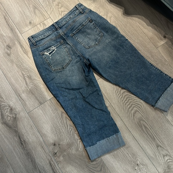Maurice’s denim Capri. Size 8 - Picture 7 of 7